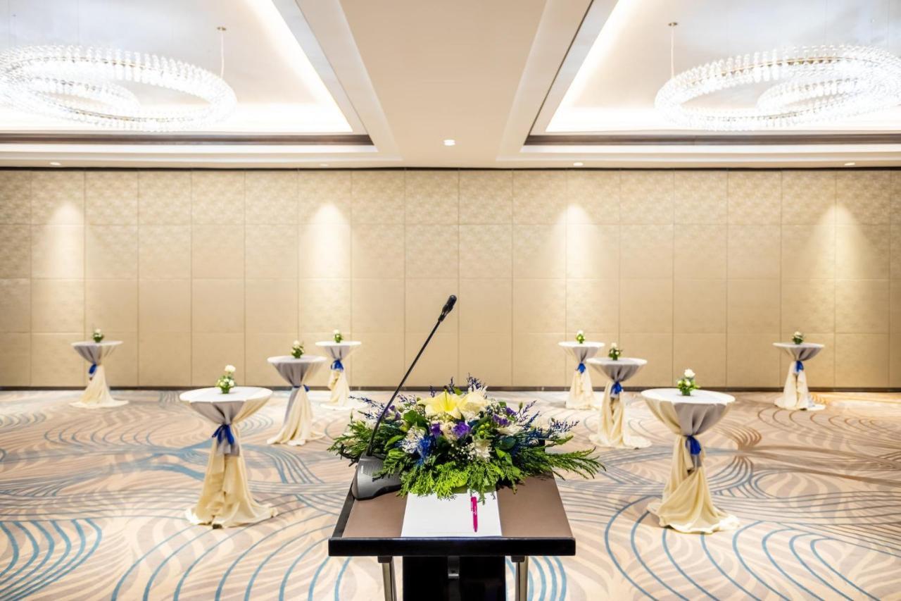 Crowne Plaza Vientiane, an IHG Hotel Esterno foto